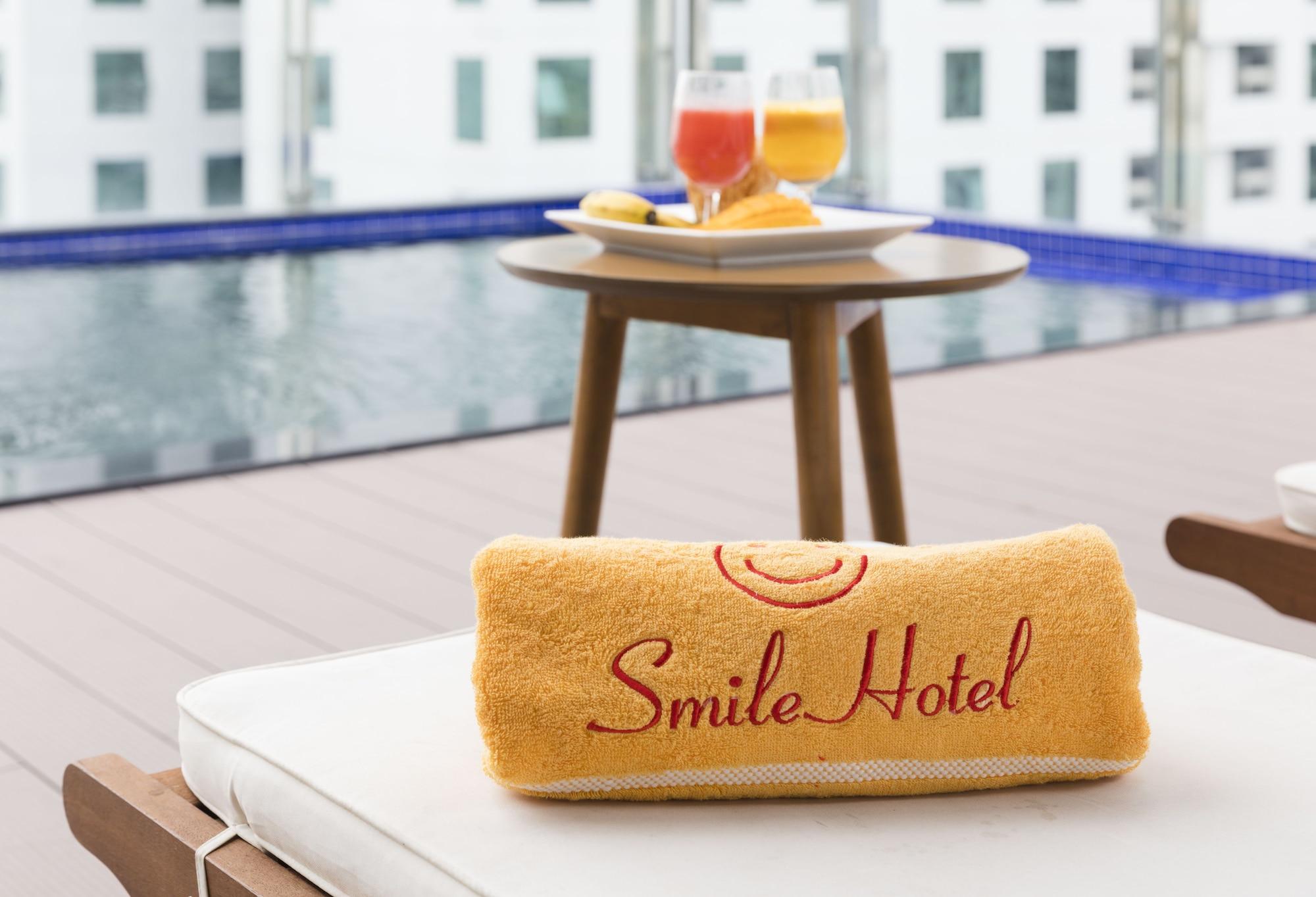 Smile Hotel Нячанг Экстерьер фото